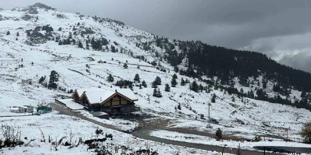 Sağanak yerini lapa lapa kara bıraktı: Türkiye yaza veda etti 12